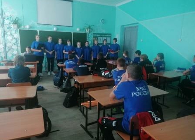 7-8 октября 2021 года в школе № 22 выступала агидбригада "Ориентир"